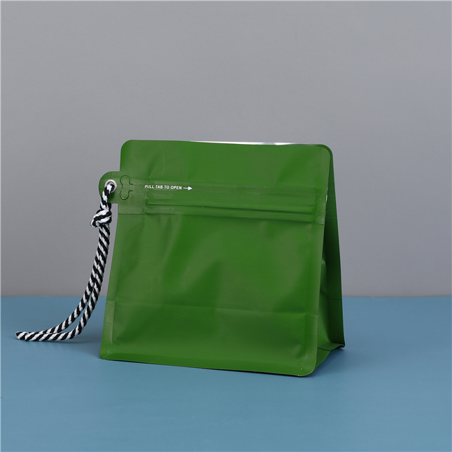 Self sealing soft bag - Pull type