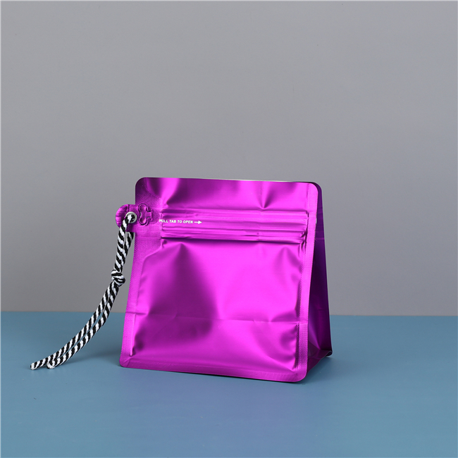 Self sealing soft bag - Pull type