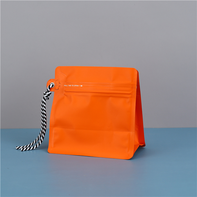 Self sealing soft bag - Pull type