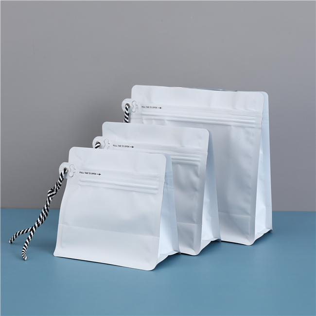 Self sealing soft bag - Pull type