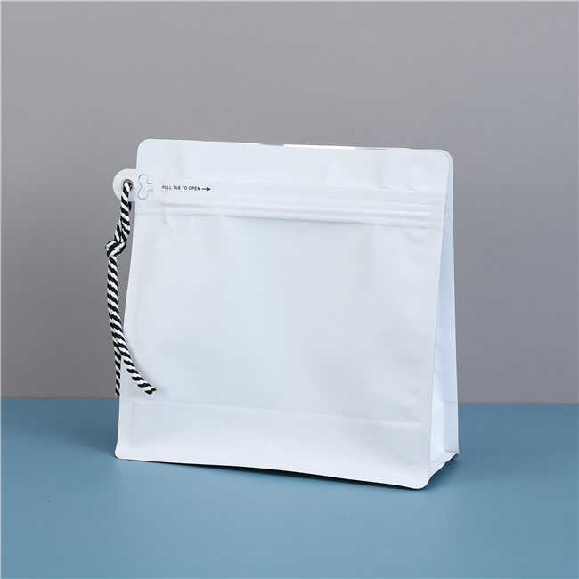 Self sealing soft bag - Pull type