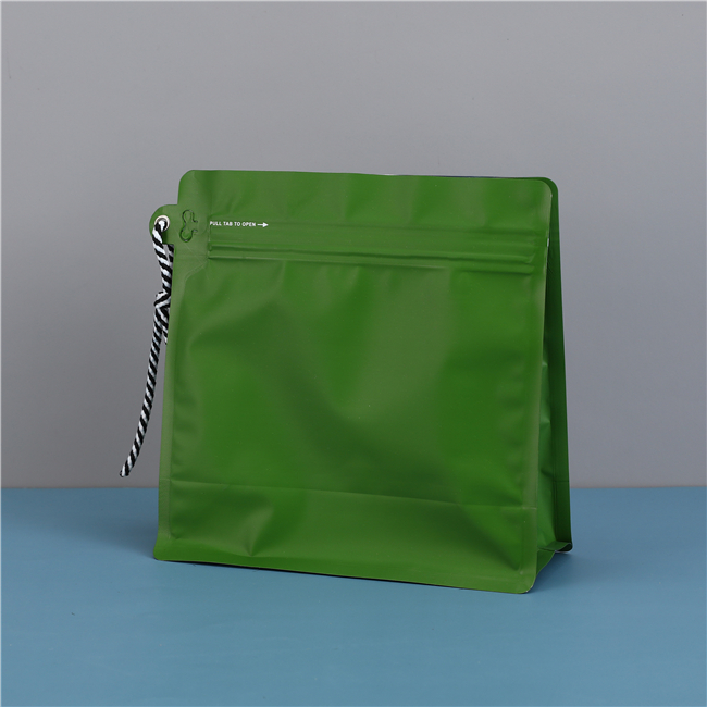 Self sealing soft bag - Pull type