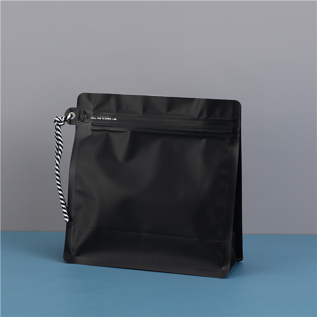 Self sealing soft bag - Pull type